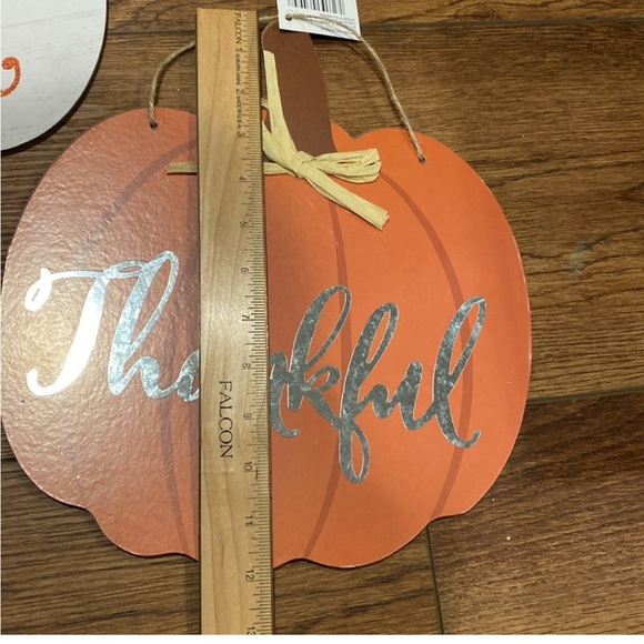 Fall Cookie Cutters, PLUS Cookie Container AND Decorative Wall Hangers - Picture 15 of 15